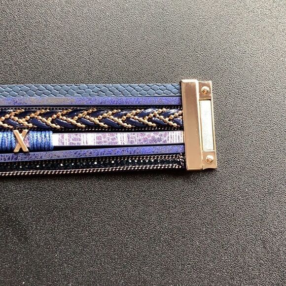 Bohemian style layered beaded magnetic bracelet - Picture 6 of 9